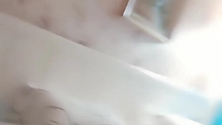 我曾侍候过英国国王极品巨乳女上位