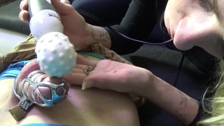 疯狂小美女酒吧单挑众猛男啪啪操穴很激烈,看的鸡动挡不住要硬想加入，妹子颜值不错吞吐给力虚了