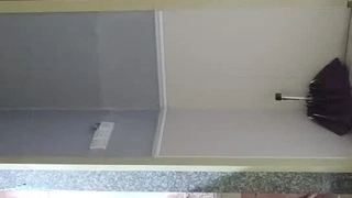 别幻想遇到富婆了钱也不好赚